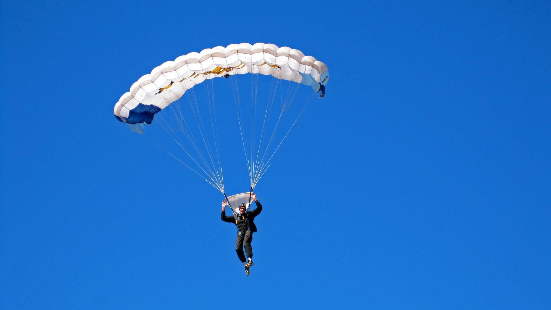 【道奇的火力全开】多名明星贡献火爆战绩，道奇 van